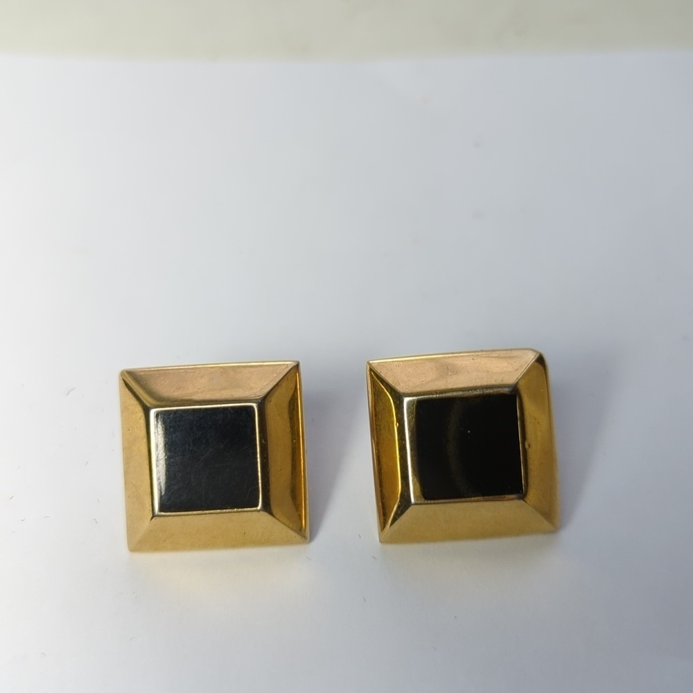 🖤 Napier Signed Vintage Gold tone square with black enamel earrings
